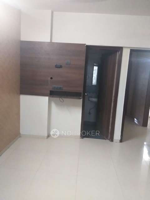 2 BHK Flat In Velentine Apartment, Malad East For Sale  In Malad East