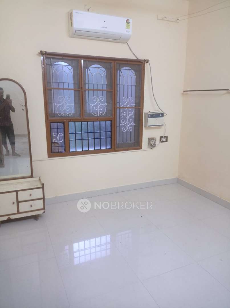 Independent House Medavakkam Rent WITHOUT BROKERAGE Semifurnished 2