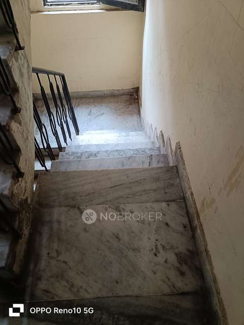 2 BHK Flat In Standalone Building  For Sale  In Shahdara