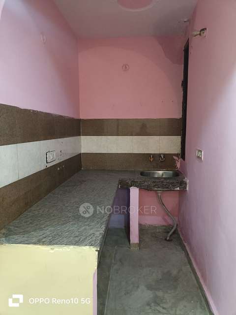 2 BHK Flat In Standalone Building  For Sale  In Shahdara