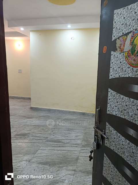 2 BHK Flat In Standalone Building  For Sale  In Shahdara