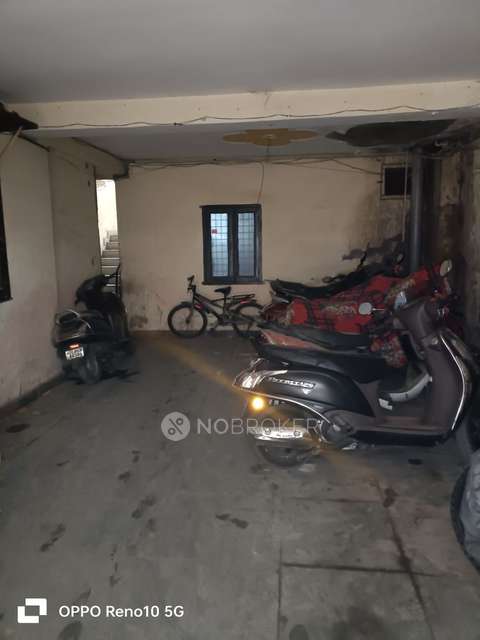 2 BHK Flat In Standalone Building  For Sale  In Shahdara
