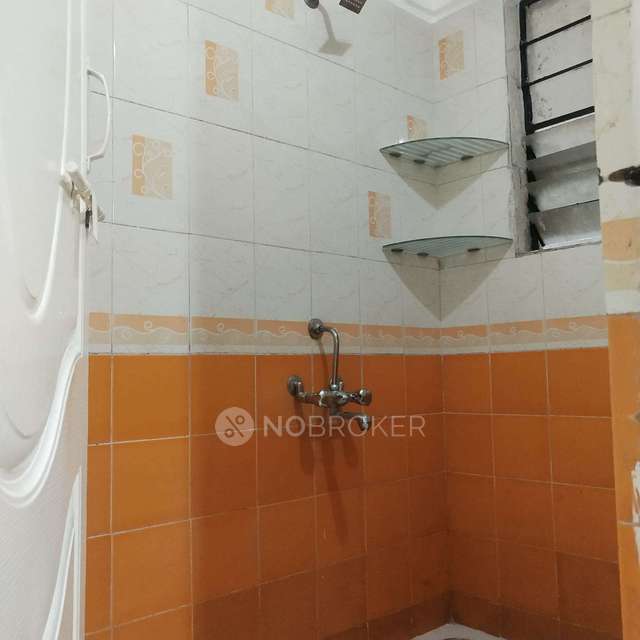 1 BHK Flat In S. B. Shrushti Co Operative Housing Society for Rent  In Tingre Nagar