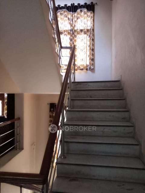 4+ BHK Flat In Stand Alone Bulding For Sale  In Alipur