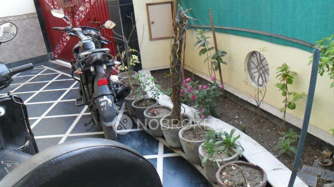 4+ BHK Flat In Stand Alone Bulding For Sale  In Alipur