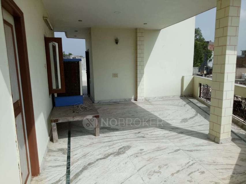 4+ BHK Flat In Stand Alone Bulding For Sale  In Alipur