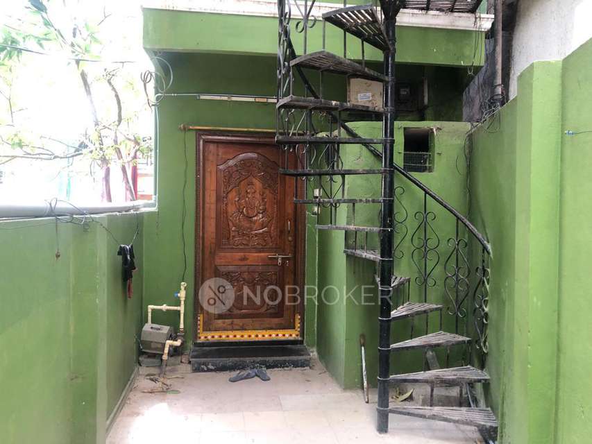 1 RK House for Rent  In Madhapur