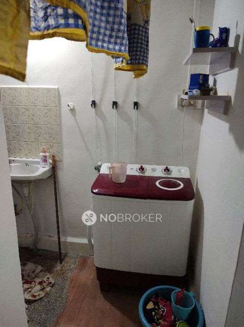 Single Room for Female In 3 BHK  In Sundar Park Chs  In Manik Bagh