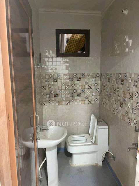 2 BHK Flat In Sb For Sale  In Burari