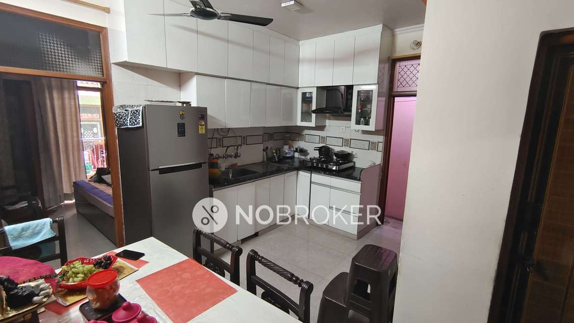 3 BHK Flat For Sale  In Patparganj