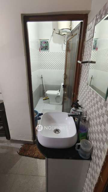 3 BHK Flat For Sale  In Patparganj