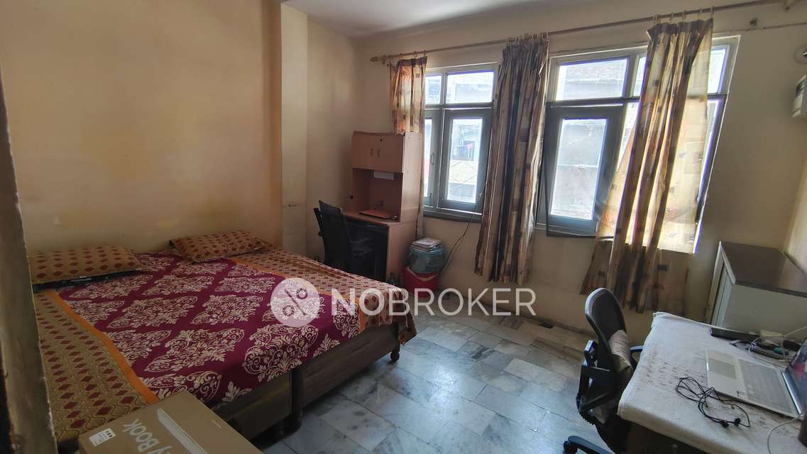 3 BHK Flat For Sale  In Patparganj