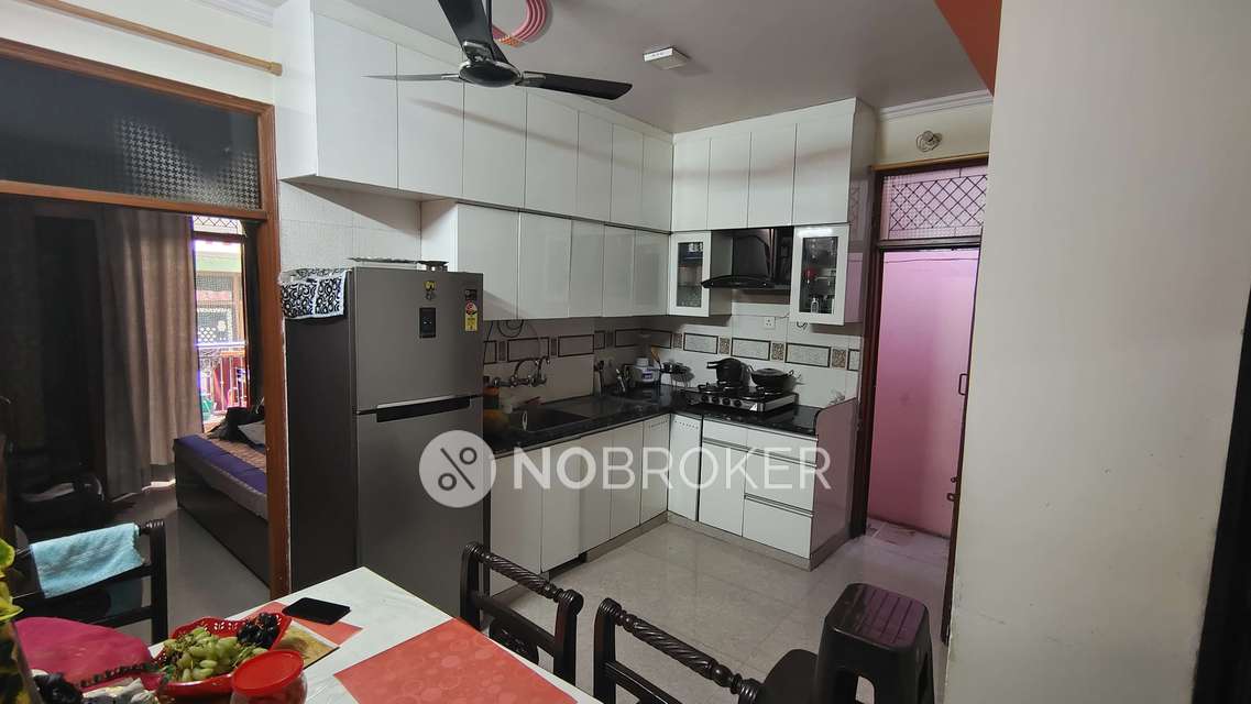 3 BHK Flat For Sale  In Patparganj