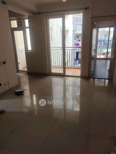 Single Room for Female In 2 BHK  In Spring Meadows  In Tech Zone Iv