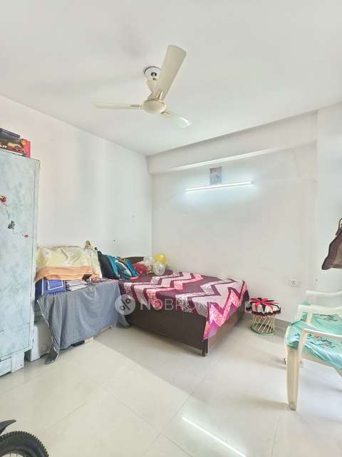 2 BHK Flat In Zara Aavaas, Sector 104 For Sale  In Sector 104