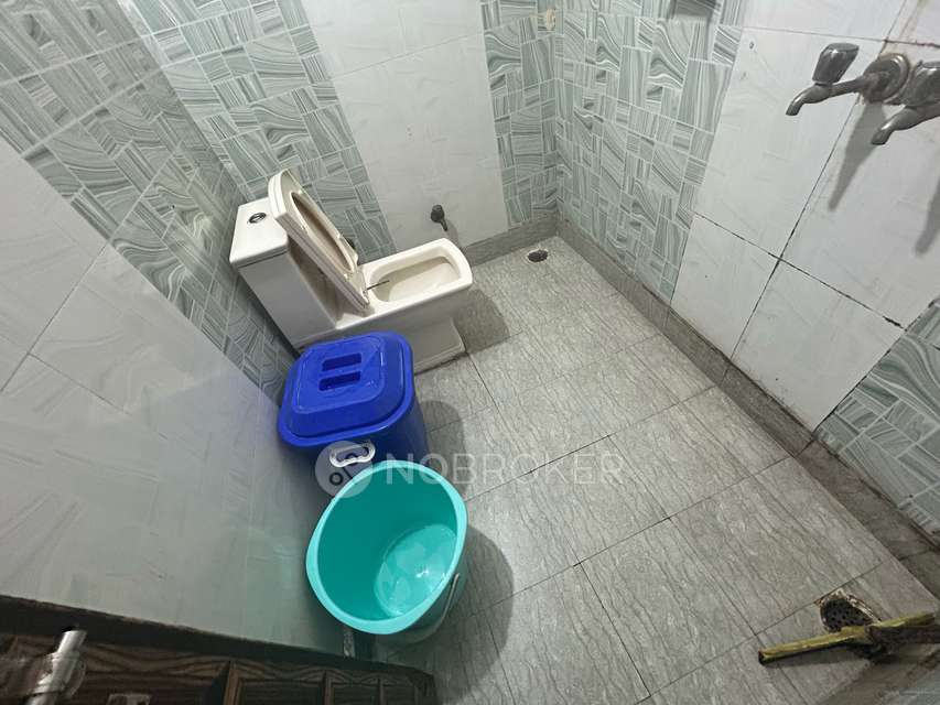 3 BHK Flat In Maipreyi Apartment  For Sale  In Dwarka Mor Metro Station