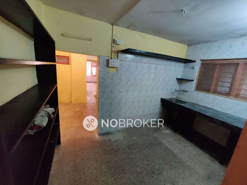 1 BHK Flat In Guruprasad Building for Rent  In Dombivali West