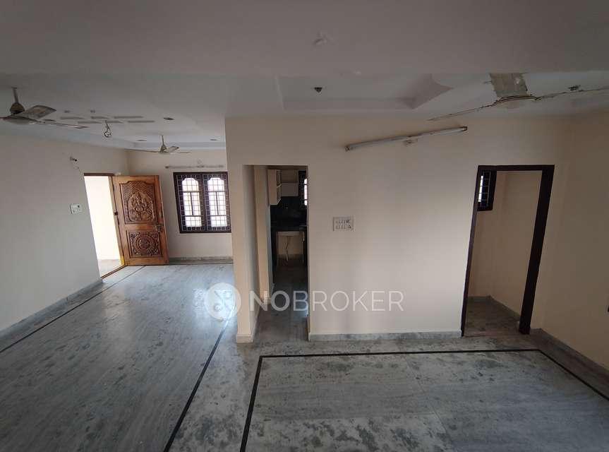 2 BHK Flat In Saideep Plaza For Sale  In Peerzadiguda