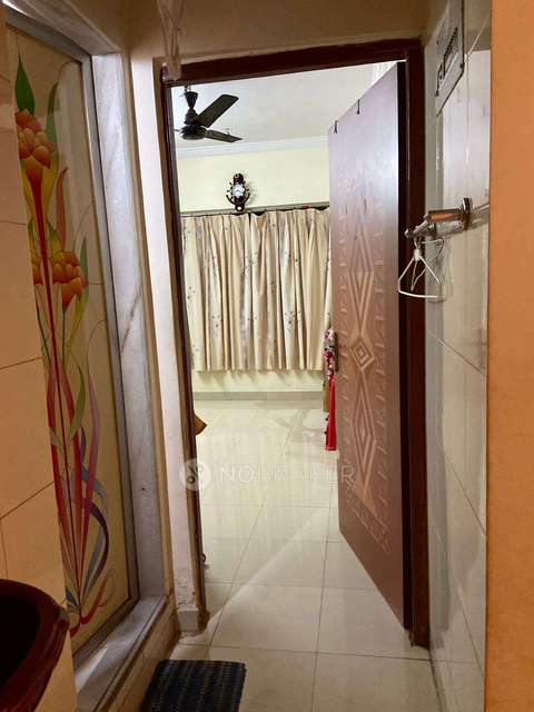 2 BHK Flat In Passion Flower Chs For Sale  In Pali Hills