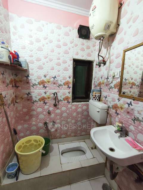 4 BHK Flat In Rwa Rohini Apartments For Sale  In Rohini  Sector 8a