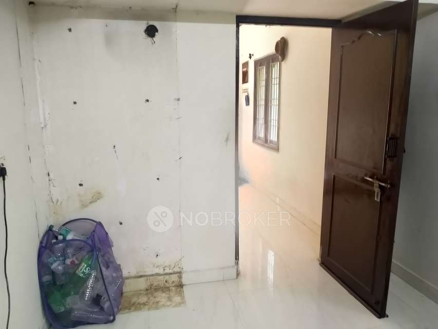 2 BHK Flat In Sri Lakshmi Enclave For Sale  In New Perungalathur