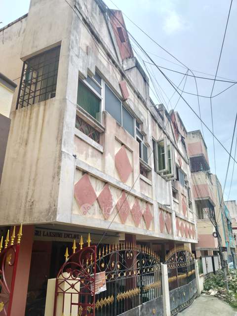 2 BHK Flat In Sri Lakshmi Enclave For Sale  In New Perungalathur