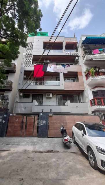 3 BHK Flat For Sale  In Rajinder Nagar