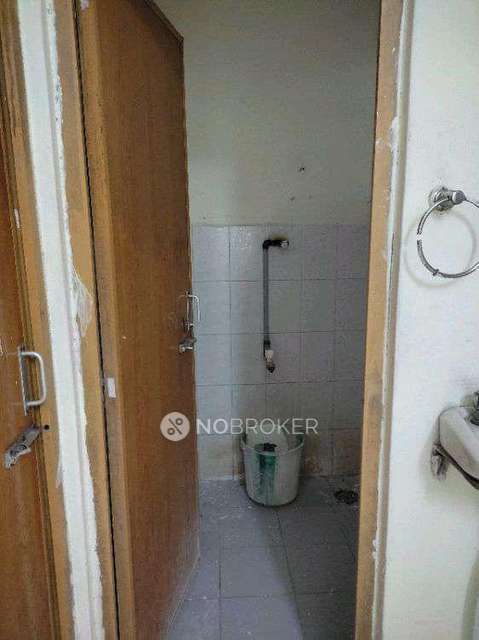 1 BHK Flat In Thiruvalluvar Apartments For Sale  In  Ayappakkam