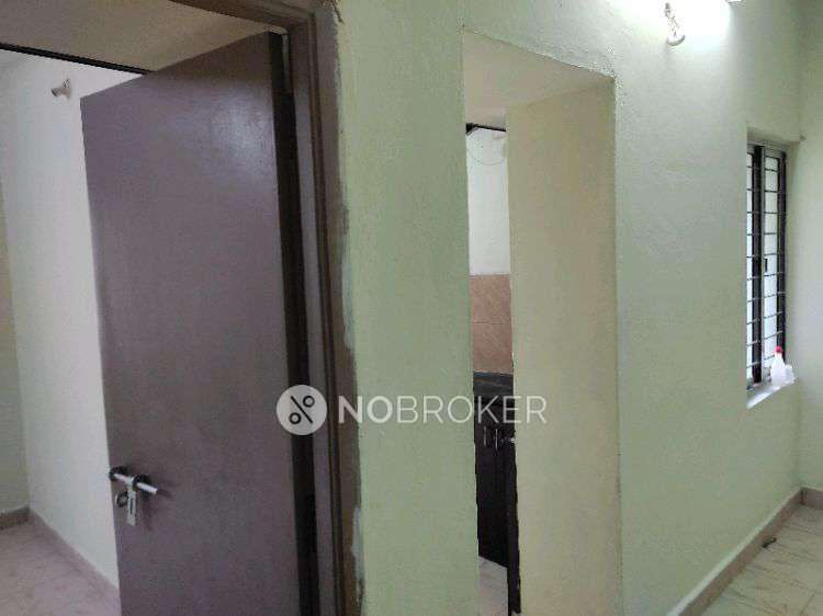 1 BHK Flat In Thiruvalluvar Apartments For Sale  In  Ayappakkam