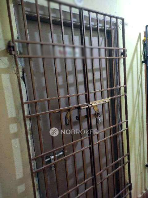 1 BHK Flat In Thiruvalluvar Apartments For Sale  In  Ayappakkam