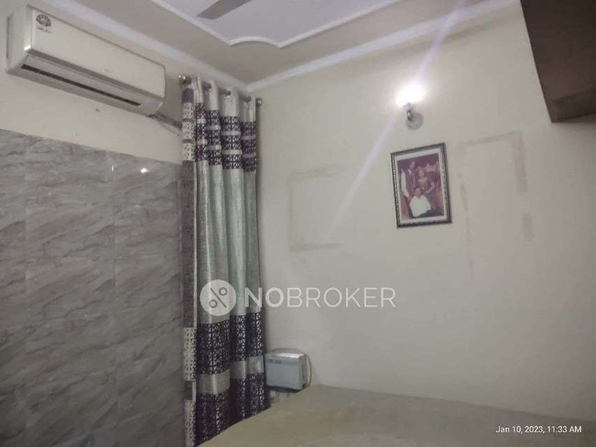 2 BHK Flat For Sale  In Govindpuri