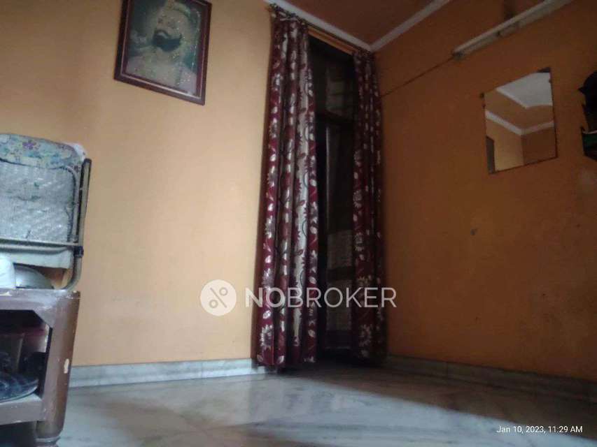 2 BHK Flat For Sale  In Govindpuri