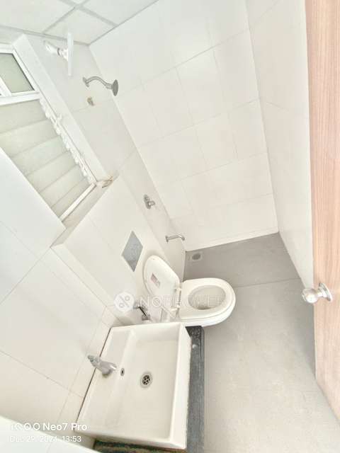 2 BHK Flat In Godrej Emerald Vista For Sale  In  Thane West, 