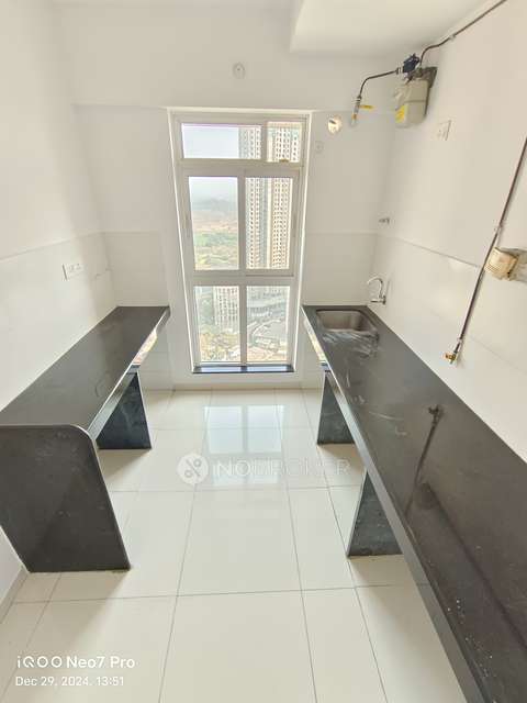 2 BHK Flat In Godrej Emerald Vista For Sale  In  Thane West, 
