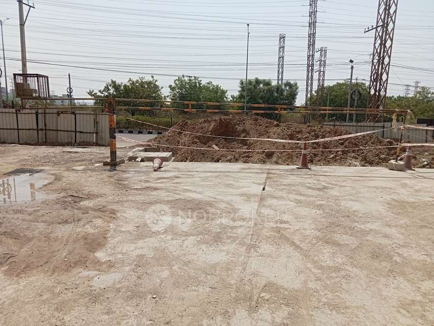 2 BHK Flat In Aakriti Miro Apartments For Sale  In Nalagandla