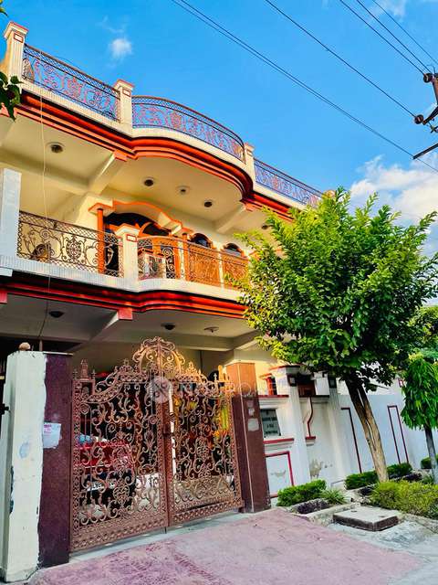 PG for Girls in Govindapuram