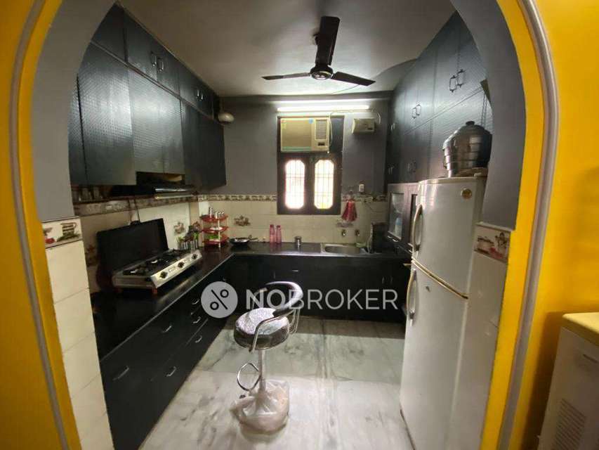 4 BHK Flat For Sale  In Rajendra Nagar