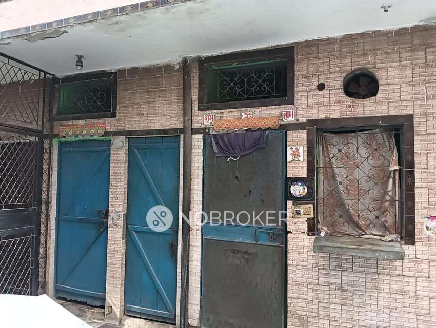 1 RK Flat For Sale  In Dakshinpuri