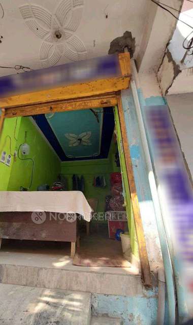 Shop in Sector 49, Noida for sale 