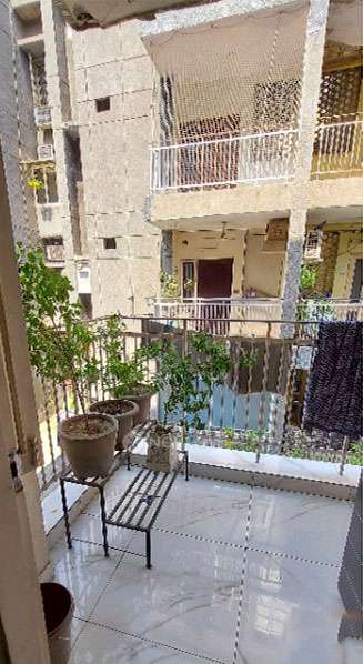 3 BHK Flat In Jeevan Bima Apartment - Lic For Sale  In East Arjun Nagar