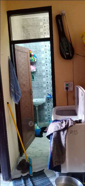 2 BHK Flat In Standalone Building  For Sale  In Rohini