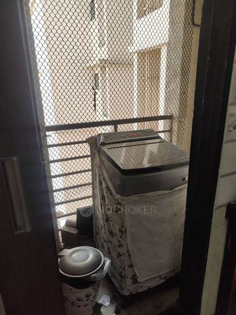 1 BHK Flat In Rajaram Sukur Sapphire For Sale  In Anand Nagar, Thane West