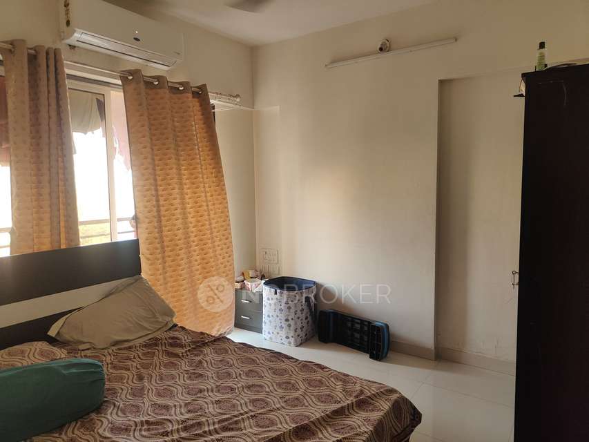 1 BHK Flat In Rajaram Sukur Sapphire For Sale  In Anand Nagar, Thane West