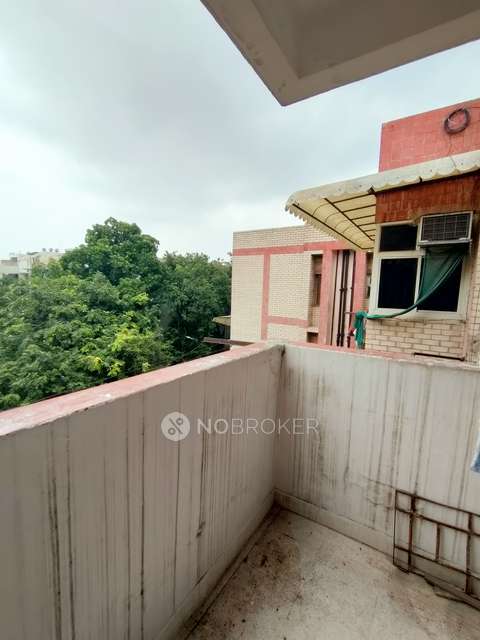 2 BHK Flat In Rang Rasayan Apartments for Rent  In Sector 13
