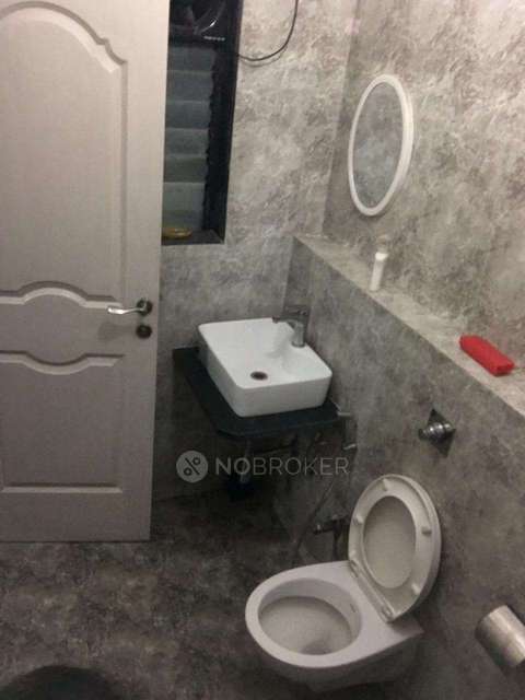 2 BHK Flat In Mayfair Hillcrest For Sale  In Vikhroli West