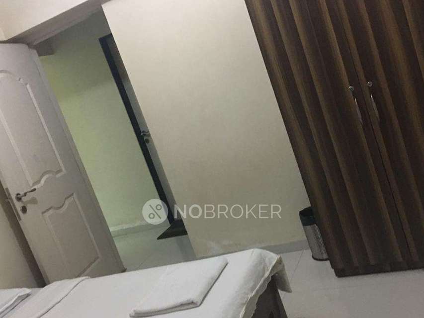 2 BHK Flat In Mayfair Hillcrest For Sale  In Vikhroli West