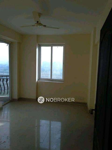 3 BHK Flat In Chatruvedi Niwas For Sale  In Laxmi Nagar