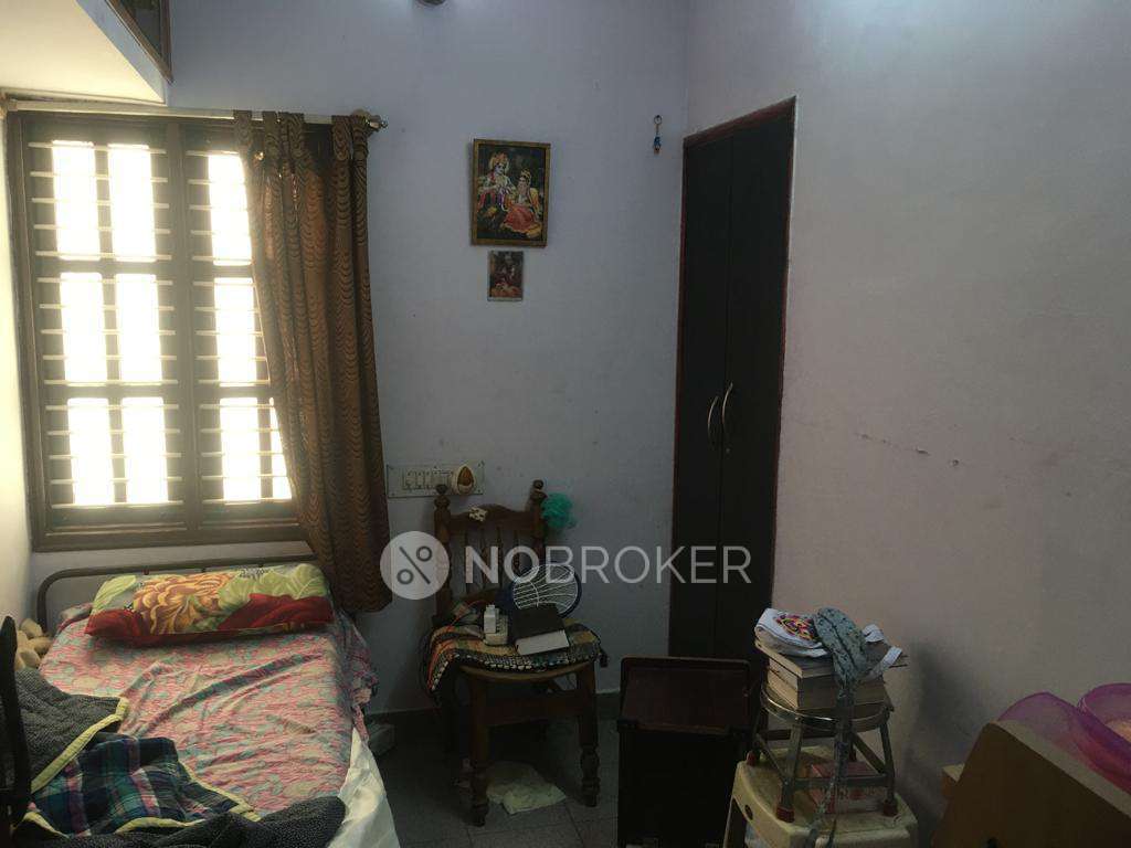 Independent House Mahalakshmi Layout Without Brokerage Semifurnished