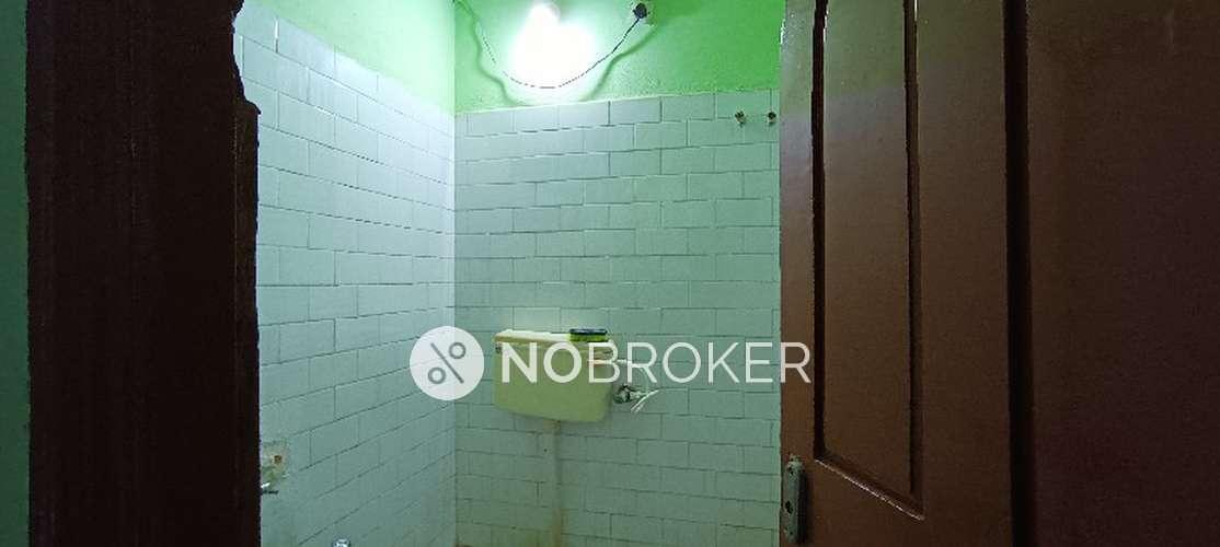 4+ BHK Flat For Sale  In Ramnagar