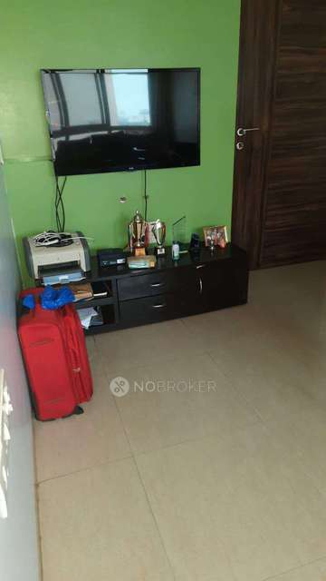 2 BHK Flat In Madhupuri Apartment for Rent  In Kandivali West,